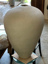 Load image into Gallery viewer, 4 DAY  INTENSIVE HAND BUILDING INTERMEDIATE COURSE SEPTEMBER'26
