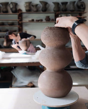 Load image into Gallery viewer, 4 WEEK HAND BUILDING INTERMEDIATE COURSE SEPTEMBER&#39;25
