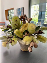 Load image into Gallery viewer, THURSDAY EVENING CLAY CLUB - EXPLORING WIDE NECKED VASES (session 4)
