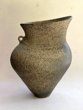Load image into Gallery viewer, 4 WEEK HAND BUILDING INTERMEDIATE COURSE MARCH&#39;26
