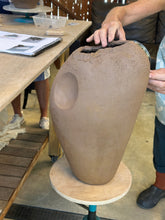 Load image into Gallery viewer, 4 WEEK HAND BUILDING INTERMEDIATE COURSE MARCH&#39;26
